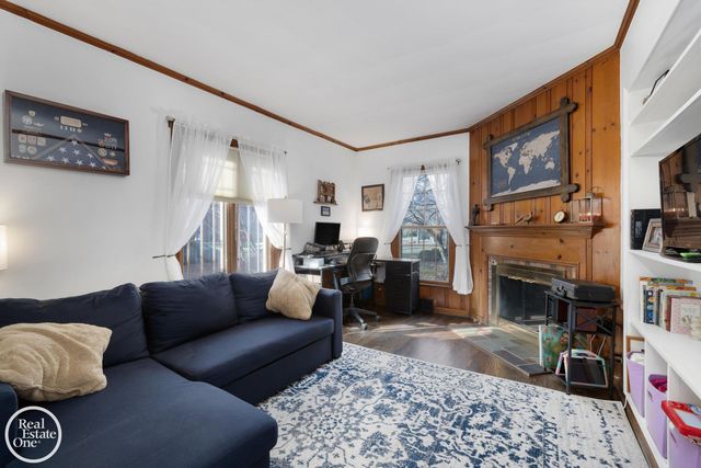 614 Pemberton Road, Grosse Pointe, MI 48230