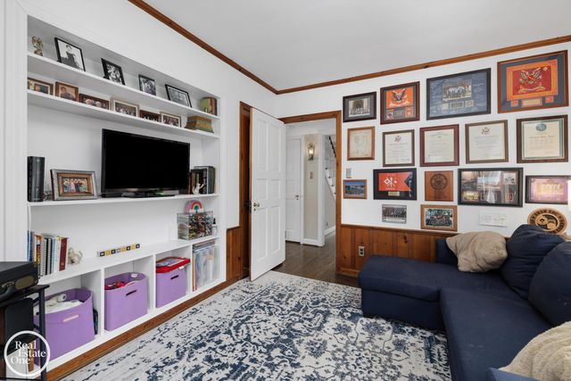 614 Pemberton Road, Grosse Pointe, MI 48230