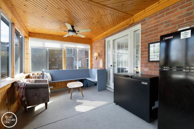 614 Pemberton Road, Grosse Pointe, MI 48230