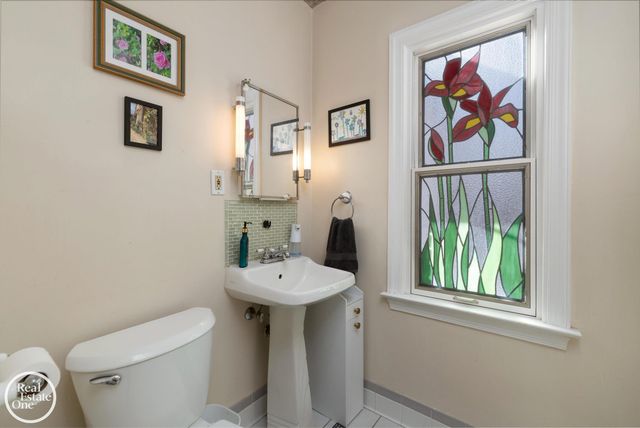 614 Pemberton Road, Grosse Pointe, MI 48230