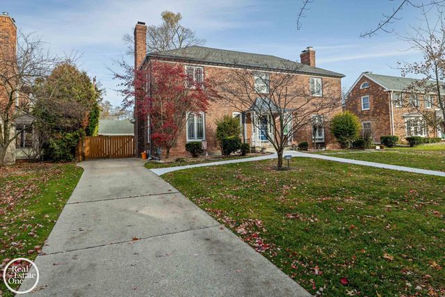 614 Pemberton Road, Grosse Pointe, MI 48230