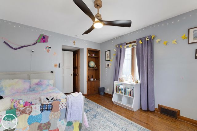 614 Pemberton Road, Grosse Pointe, MI 48230