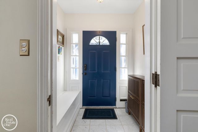 614 Pemberton Road, Grosse Pointe, MI 48230