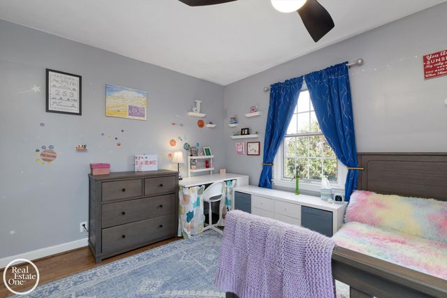 614 Pemberton Road, Grosse Pointe, MI 48230