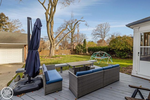 614 Pemberton Road, Grosse Pointe, MI 48230