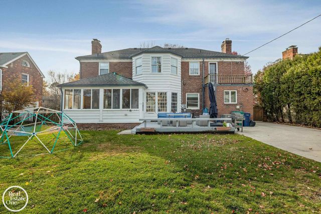 614 Pemberton Road, Grosse Pointe, MI 48230