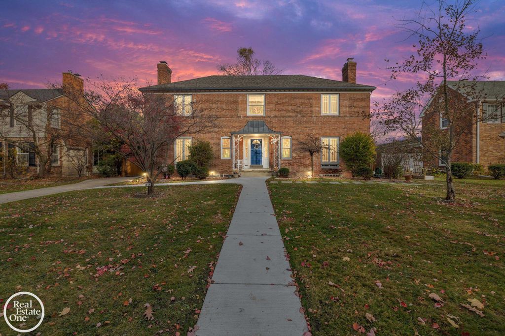 614 Pemberton Road, Grosse Pointe, MI 48230