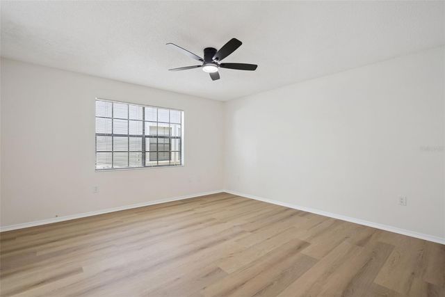 1866 SUMMIT CHASE AVENUE, Apopka, FL 32703