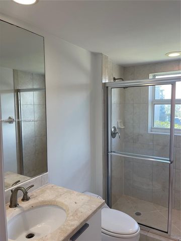 15051 ROYAL OAKS LN 601, North Miami, FL 33181