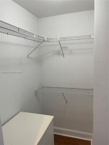 15051 ROYAL OAKS LN 601, North Miami, FL 33181