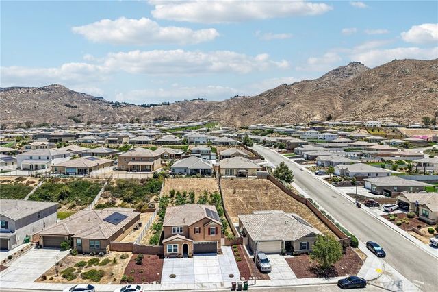 7908 Zona Court, Riverside, CA 92507
