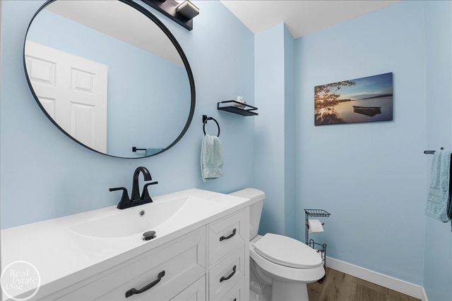 28070 Coleridge Street, Harrison Twp, MI 48045