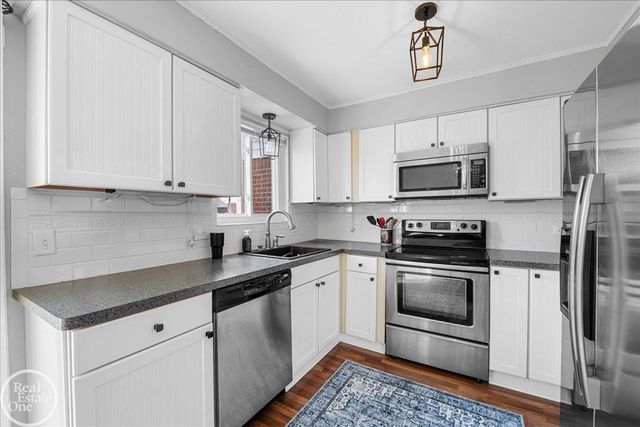 28070 Coleridge Street, Harrison Twp, MI 48045