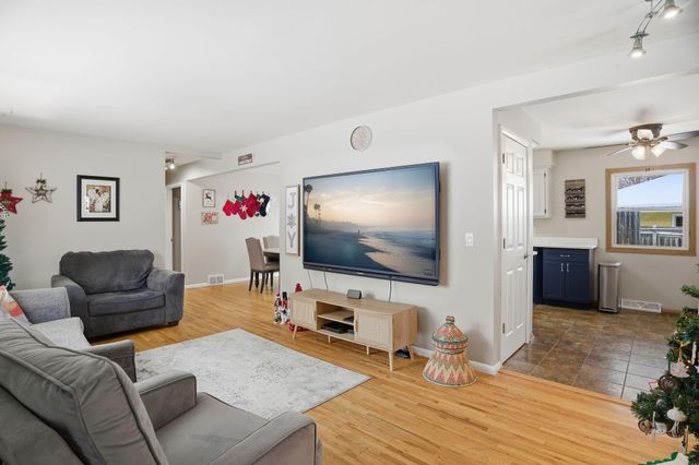 6110 Regent Avenue N, Brooklyn Center, MN 55429