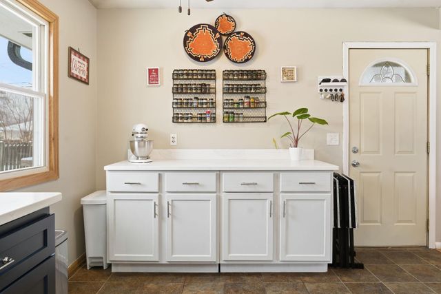 6110 Regent Avenue N, Brooklyn Center, MN 55429