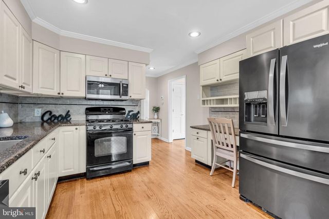 106 MAIN ST, Port Monmouth, NJ 07758