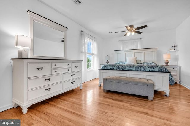 106 MAIN ST, Port Monmouth, NJ 07758