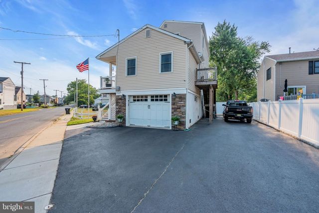 106 MAIN ST, Port Monmouth, NJ 07758