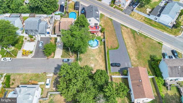 106 MAIN ST, Port Monmouth, NJ 07758