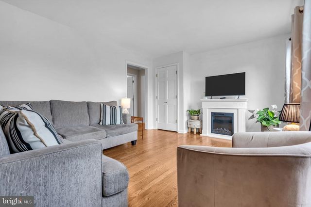 106 MAIN ST, Port Monmouth, NJ 07758