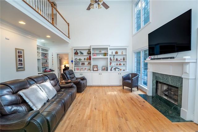4439 Oxburgh Park, Flowery Branch, GA 30542