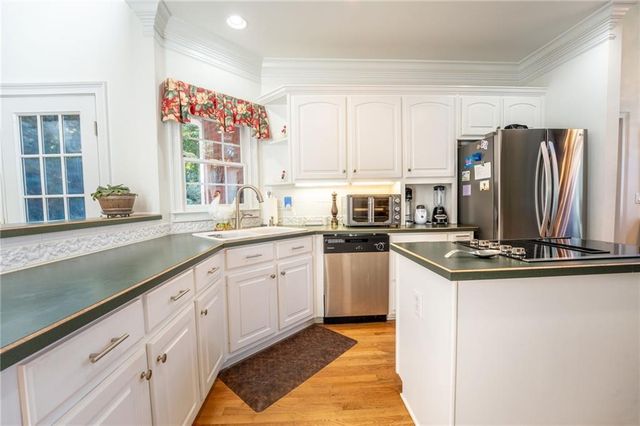 4439 Oxburgh Park, Flowery Branch, GA 30542