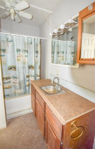 1085 E Chicago Road A, Quincy, MI 49082