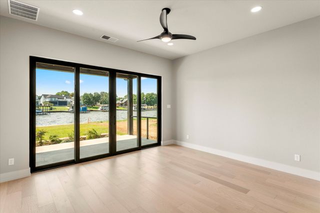 2565 Groves Court, Tool, TX 75143