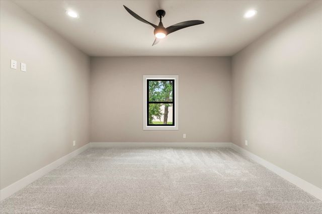 2565 Groves Court, Tool, TX 75143