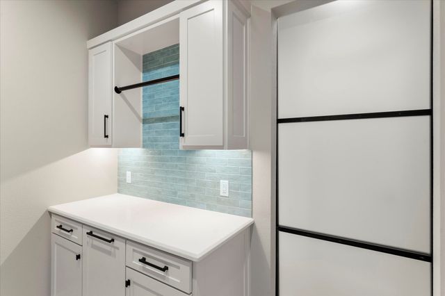 2565 Groves Court, Tool, TX 75143