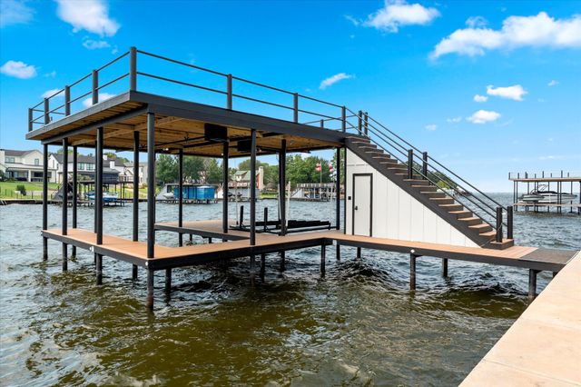 2565 Groves Court, Tool, TX 75143