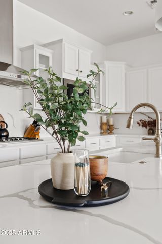 1500 E SAGITTARIUS Place, Chandler, AZ 85249