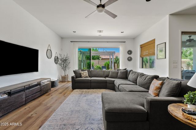 1500 E SAGITTARIUS Place, Chandler, AZ 85249