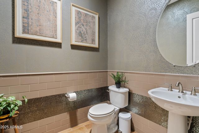 1500 E SAGITTARIUS Place, Chandler, AZ 85249