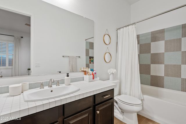 1500 E SAGITTARIUS Place, Chandler, AZ 85249