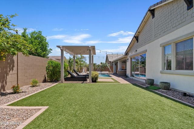 1500 E SAGITTARIUS Place, Chandler, AZ 85249