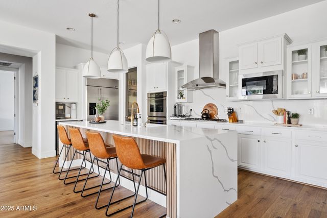 1500 E SAGITTARIUS Place, Chandler, AZ 85249