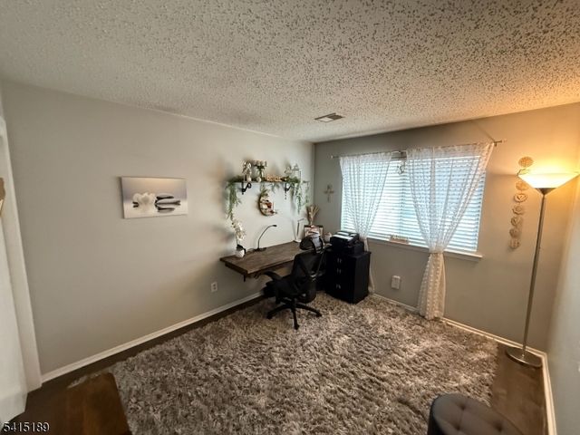 137 Drake Ln, Roxbury Twp., NJ 07852