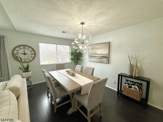 137 Drake Ln, Roxbury Twp., NJ 07852