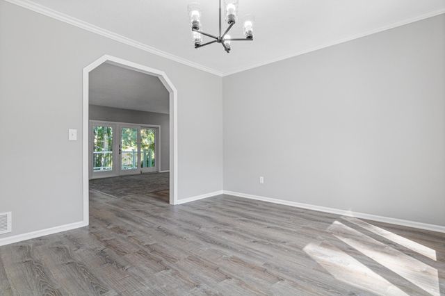 515 Marnie Street S, Maplewood, MN 55119