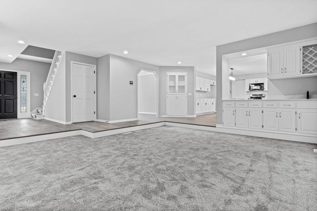 515 Marnie Street S, Maplewood, MN 55119