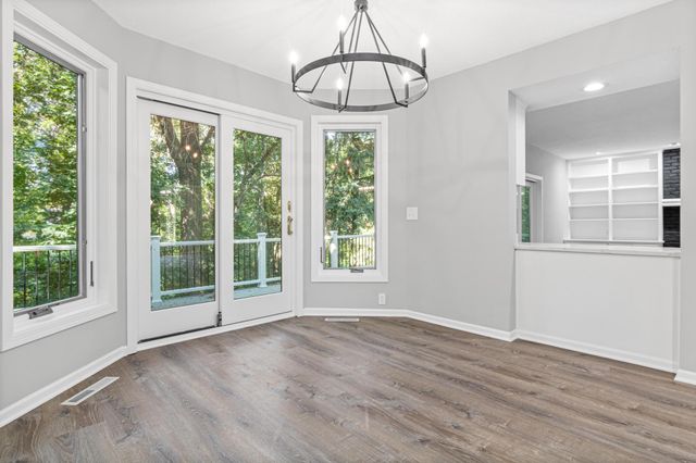 515 Marnie Street S, Maplewood, MN 55119