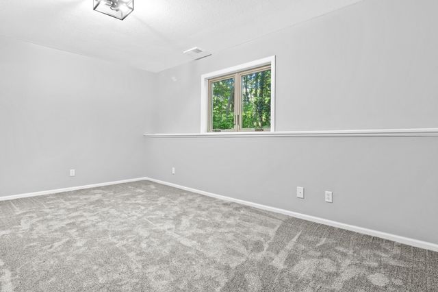 515 Marnie Street S, Maplewood, MN 55119