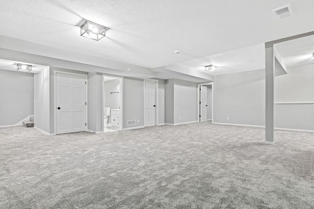 515 Marnie Street S, Maplewood, MN 55119