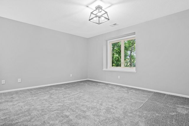 515 Marnie Street S, Maplewood, MN 55119