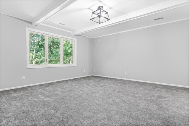 515 Marnie Street S, Maplewood, MN 55119