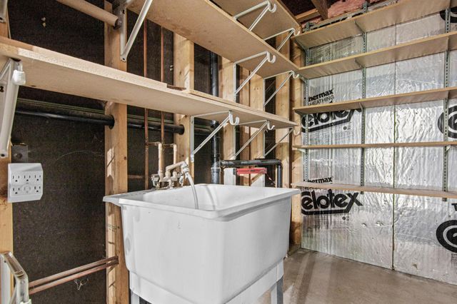 515 Marnie Street S, Maplewood, MN 55119