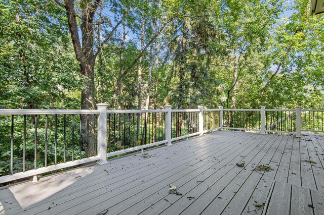 515 Marnie Street S, Maplewood, MN 55119