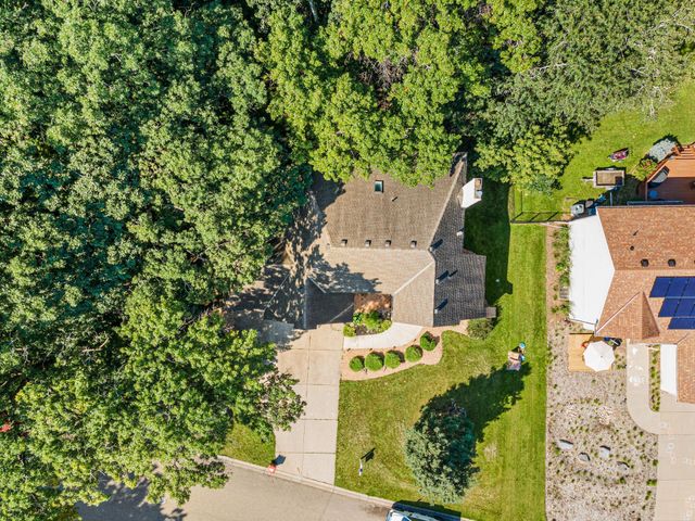 515 Marnie Street S, Maplewood, MN 55119