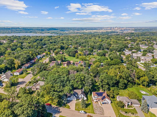 515 Marnie Street S, Maplewood, MN 55119